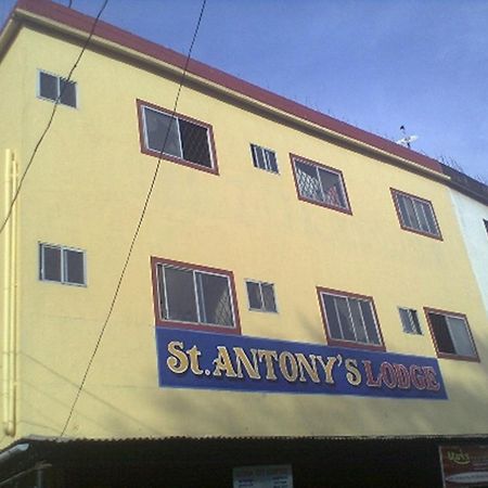 St. Antonys Lodge Kochi Eksteriør bilde